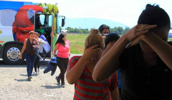 No cesan deportaciones de hondureños desde EUA