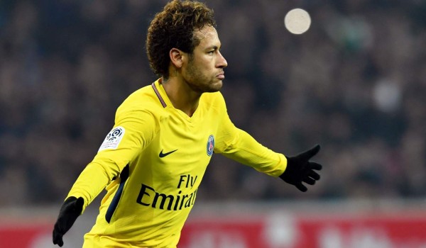 Video: El golazo de tiro libre de Neymar en la Liga de Francia