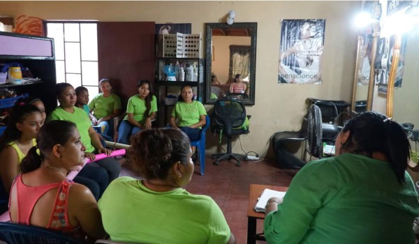 'Hermana Chunga', el personaje que conquista Facebook en Honduras