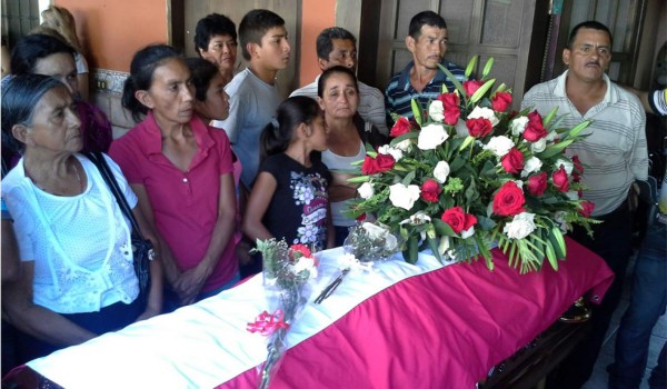 En hacienda El Cimarrón sepultan a Eduardo Gauggel y su hijo