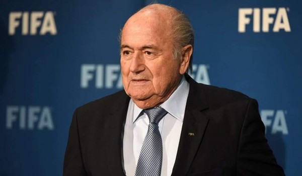 Blatter asegura que pretender seguir en la Fifa