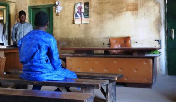 Tribunal concede divorcio porque la mujer servía tarde la cena