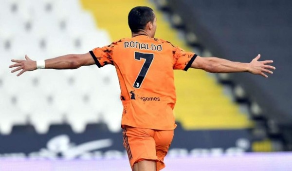 Cristiano Ronaldo regresó a lo grande y liderando victoria de la Juventus.