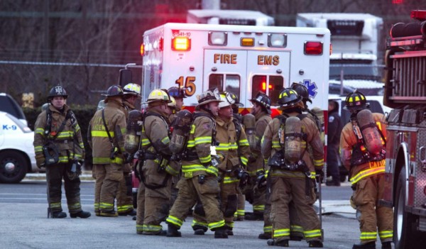 Colapsa un edificio en construcción en Washington