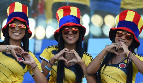 Colombia: Las chicas en minifaldas que causan sensación