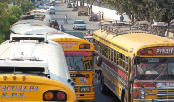 Molestia por buses de occidente en Prado Alto
