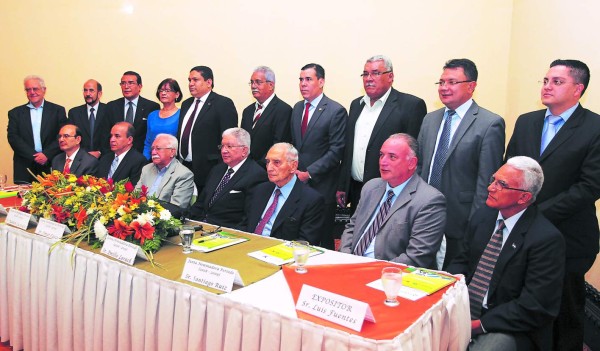 Piden a nueva Junta Nominadora no hacer distinciones partidarias