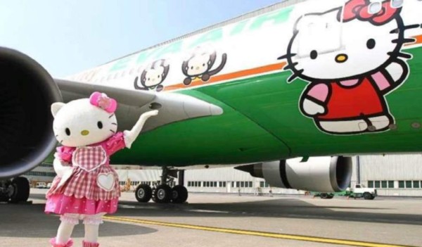 Un avión inspirado en Hello Kitty