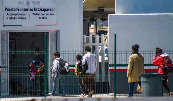 Supremo de EEUU reactiva política migratoria de Trump para solicitantes de asilo