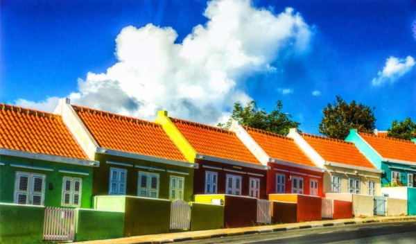 Casitas de colores: el singular atractivo de Curazao