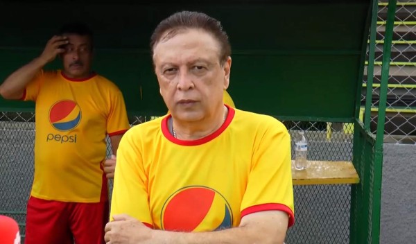 Alfredo Hawit reaparece en público por primera vez tras escándalo del Fifagate y lanza una recomendación