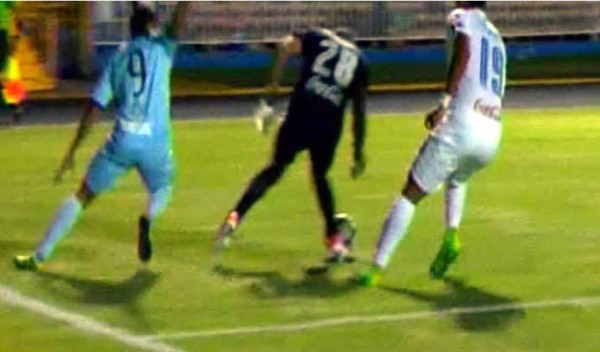 VIDEO: La fea lesión que sufrió Donis Escober ante el Alianza