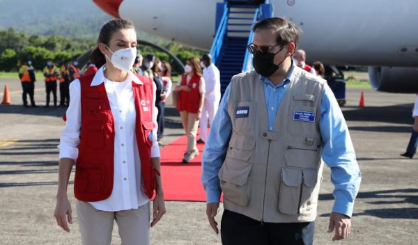 Reina Letizia llega a Honduras para visitar zonas devastadas por huracanes