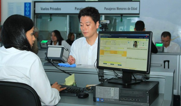 Toman medidas para acabar con lentitud en aeropuerto sampedrano