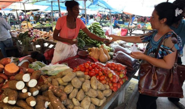 Prorrogan por 30 días más congelamiento de canasta básica