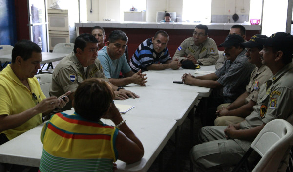 Empleados de alcaldía sampedrana siguen esperando sus pagos