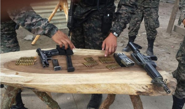 Hallan armas en operativos realizados en bordos de El Pedregal en SPS