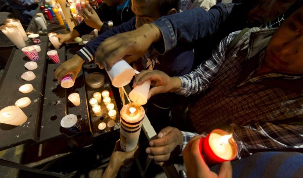Mexicanos le rinden tributo a la virgen de Guadalupe
