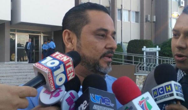 Eleázar Juárez dice que gastó todo el dinero en el proyecto