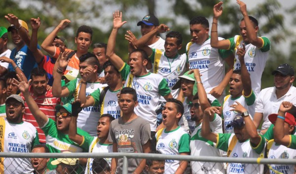 Ambiente festivo en Juticapa previo a la final de Ascenso