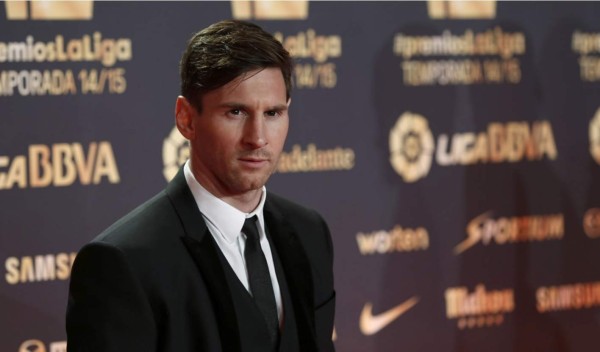 'Suárez merecía estar entre los tres mejores': Messi