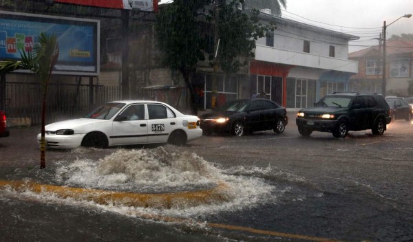 San Pedro Sula: vuelve la pesadilla a la 13 calle de Paz Barahona
