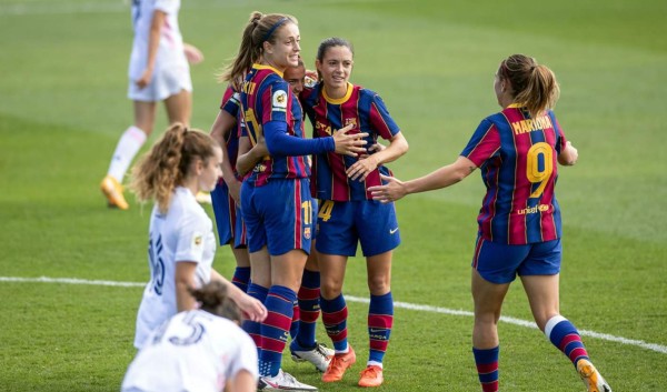 El Barcelona le pasó por encima al Real Madrid en el fútbol femenino.
