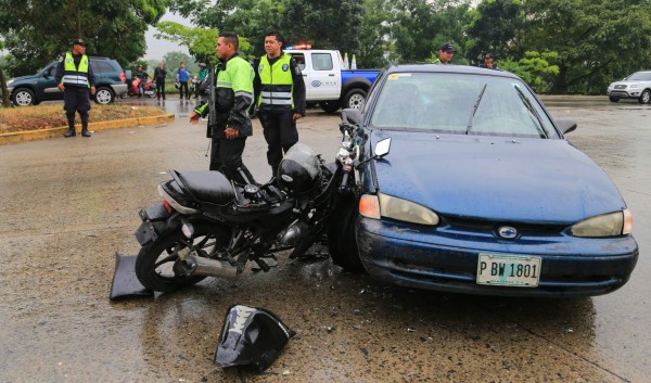 Lluvia mañanera triplica colisiones en San Pedro Sula