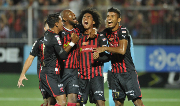 Un 2013 agridulce para los hondureños en el fútbol mundial