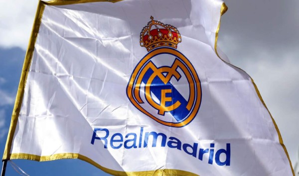 Real Madrid hace oficial la cesión de Álvaro Odriozola a la Fiorentina