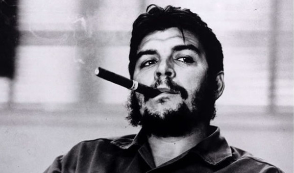 Subastan el original de la icónica fotografía del Che Guevara