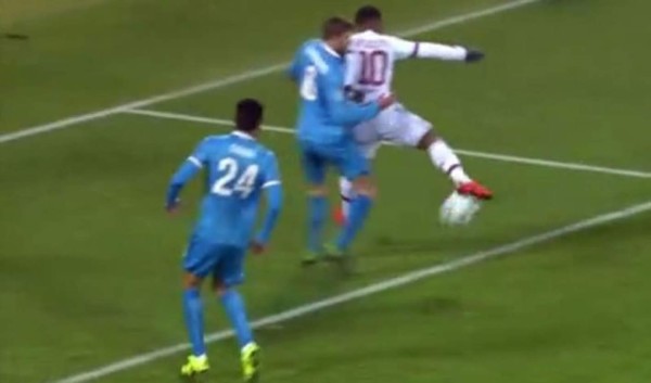 VIDEO: Golazo sublime de Lacazette en el Zenit-Lyon