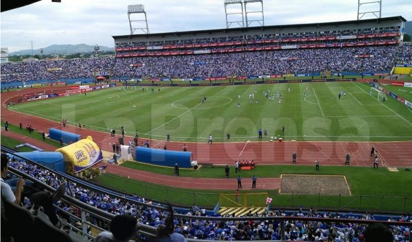 Honduras no pudo frente a Australia y buscará la clasificación en Sídney