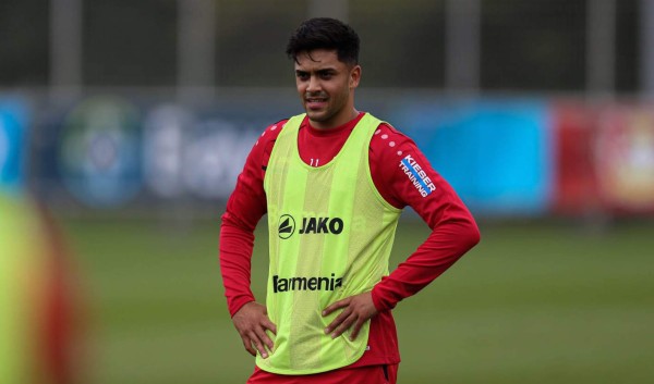 Futbolista del Bayer Leverkusen es puesto en cuarentena a dos días de su duelo de Europa League