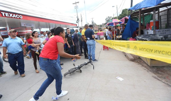 Pandilleros asesinan a comerciante y dejan carro abandonado