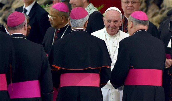 Papa Francisco: Monseñor Romero fue calumniado por los obispos