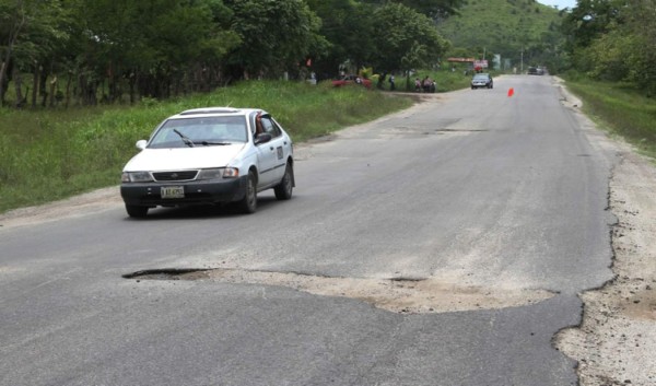 Intransitable y peligrosa la carretera a Ticamaya; vecinos piden soluciones