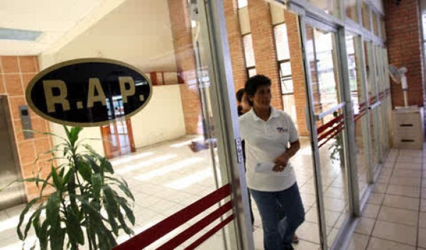 Contradicción sobre traslados de los fondos del RAP