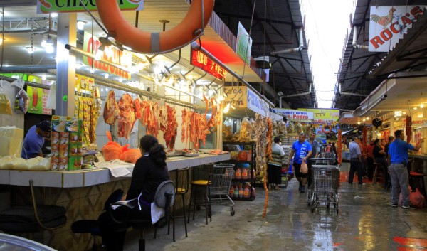 El cartón de huevos baja L4 en mercados sampedranos