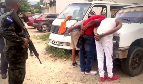 Capturan a tres hombres tras asalto a clínica en San Pedro Sula