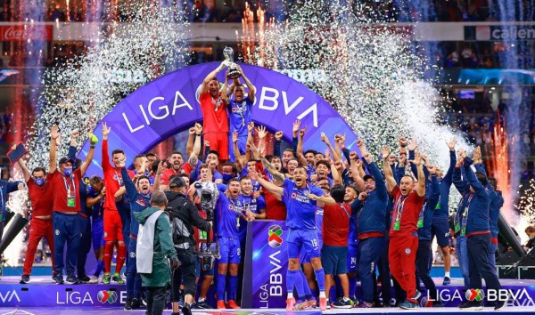 Cruz Azul acaba con su 'maldición' y se consagra campeón de México