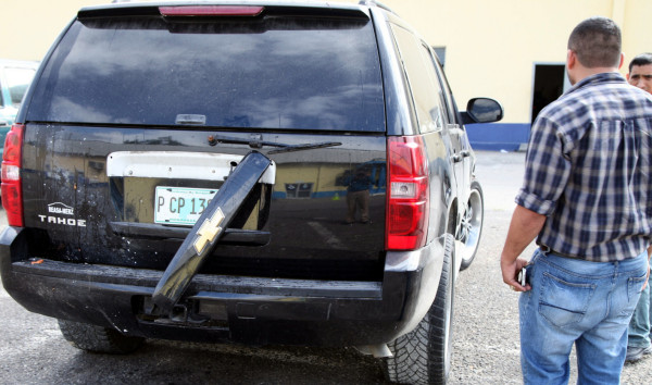 En parqueo de una discoteca sampedrana acribillan a amigos