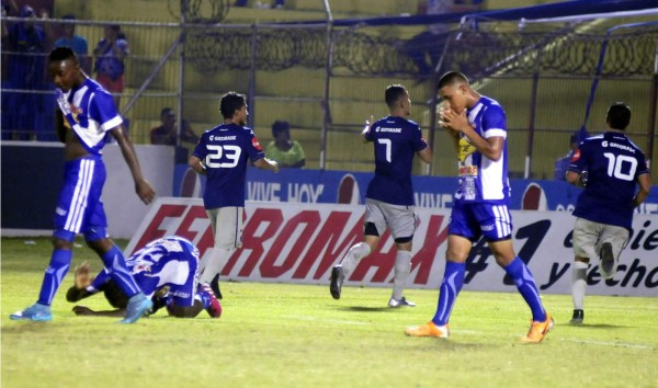 El Victoria cayó frente al Motagua y está más cerca de la Segunda División