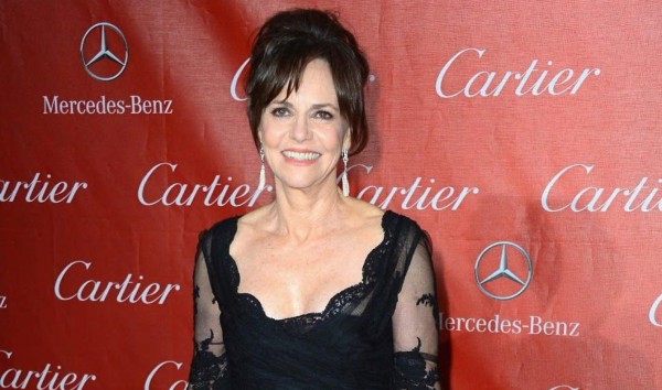 Sally Field fue abusada sexualmente por su padrastro en su adolescencia