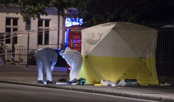 Ataque con cuchillo en Londres: una mujer muerta y varios heridos