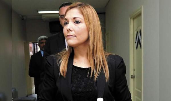 Ana Paola Hall asume la presidencia del CNE