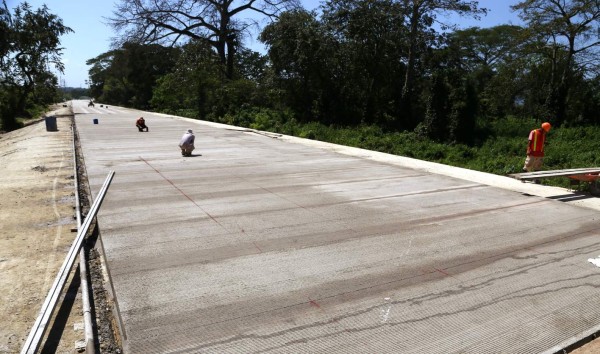 Los trabajos complementarios del segundo anillo en la trocha oeste están avanzados.