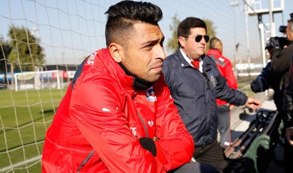 Conmebol le reduce sanción al chileno Gonzalo Jara