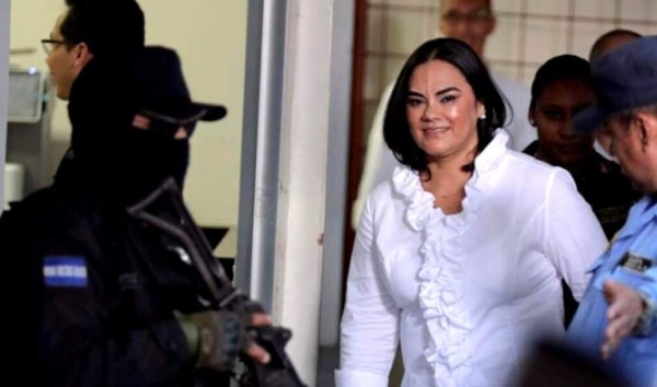 Confirman incapacidad de ex primera dama para presentarse a juicio
