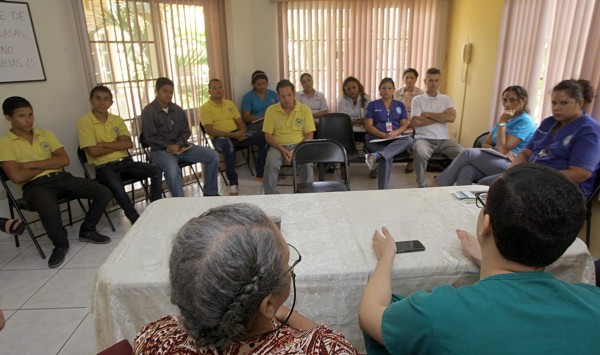 Ihadfa brinda terapia sicológica a hijos de padres alcohólicos